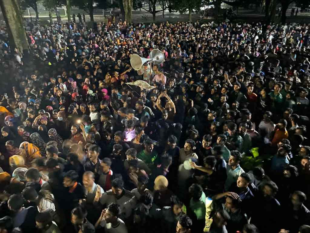 রাবিতে বিএনপিপন্থী শিক্ষকদের অনির্দিষ্টকালের জন্য ক্লাস-পরীক্ষা বর্জন