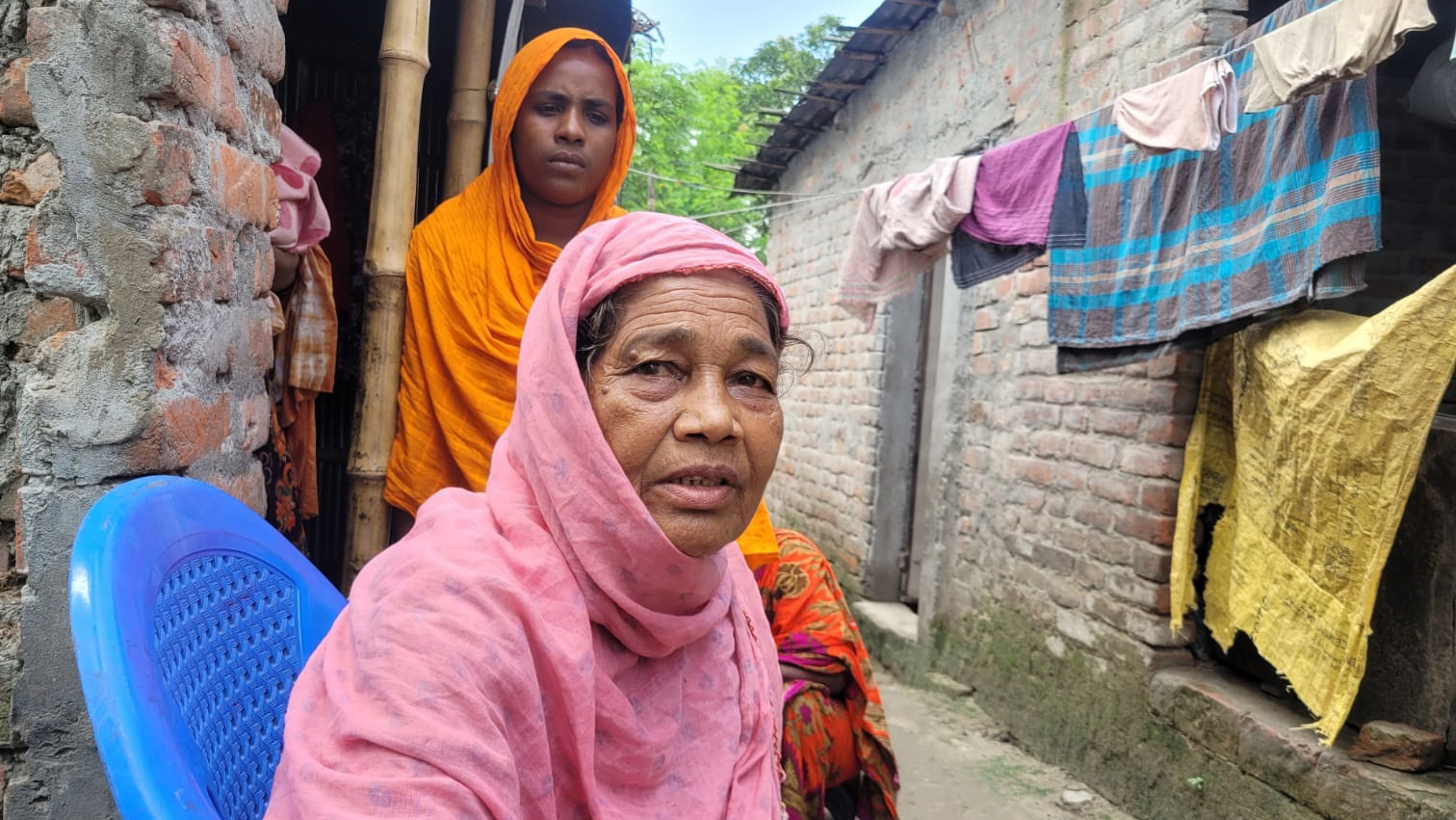 মা জানেন ছেলের ‘খুনি’ কোটিপতি, পুলিশ কিছুই জানে না