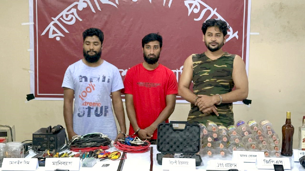 হোলি আর্টিজানের ঘটনায় ‘জঙ্গি সন্দেহে’ আটক ছিলেন অনিন্দ্য, রাজশাহীর সাবেক মেয়র লিটনের চাচাতো ভাই