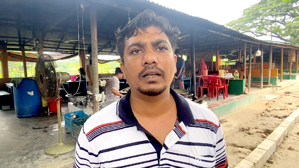 ঘোড়ার মাংস খাওয়ানোর অভিযোগ, ৫ লাখ টাকার চ্যালেঞ্জ হোটেল মালিকের