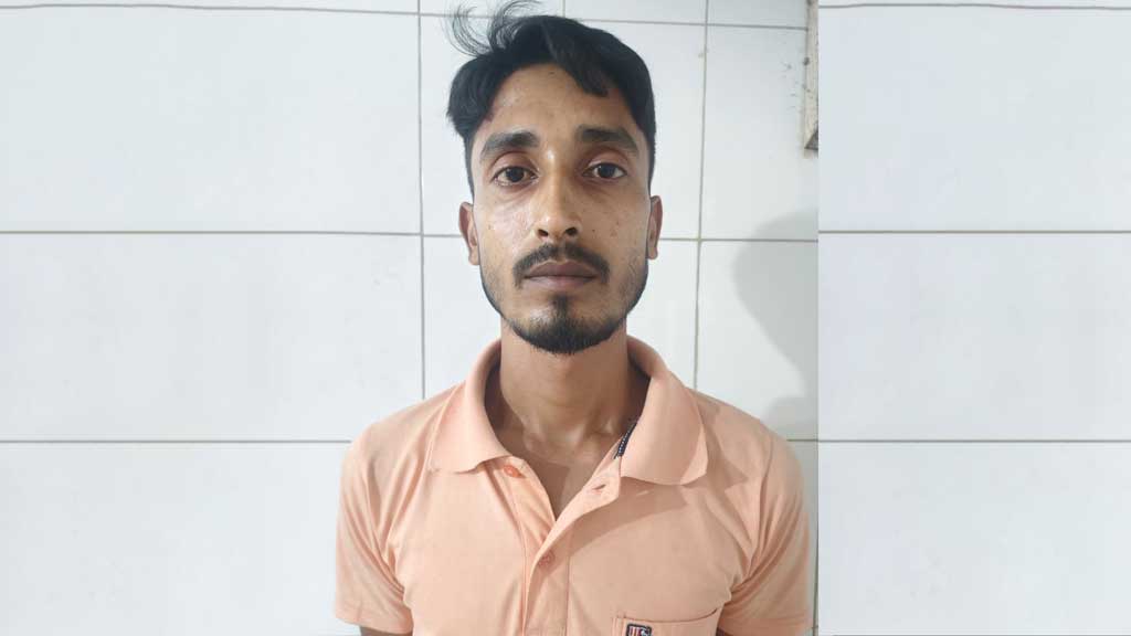 ভুট্টা খেতে পড়ে ছিল বৃদ্ধার লাশ, যুবক গ্রেপ্তার