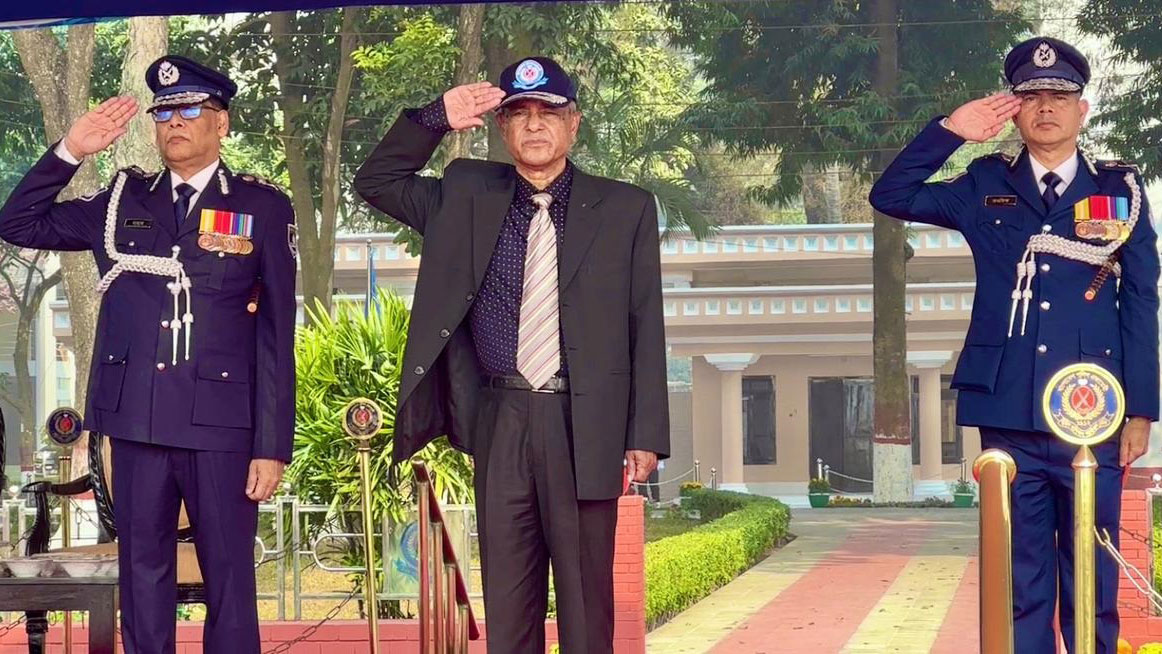 পুলিশ কোনো রাজনৈতিক দলের রক্ষক নয়: স্বরাষ্ট্র উপদেষ্টা