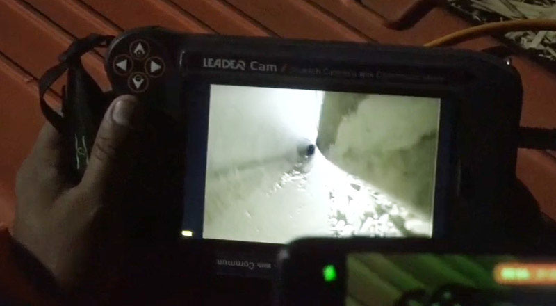 ৩৫ ফুট নিচে ক্যামেরা পাঠিয়েও শিশুটিকে দেখা যায়নি