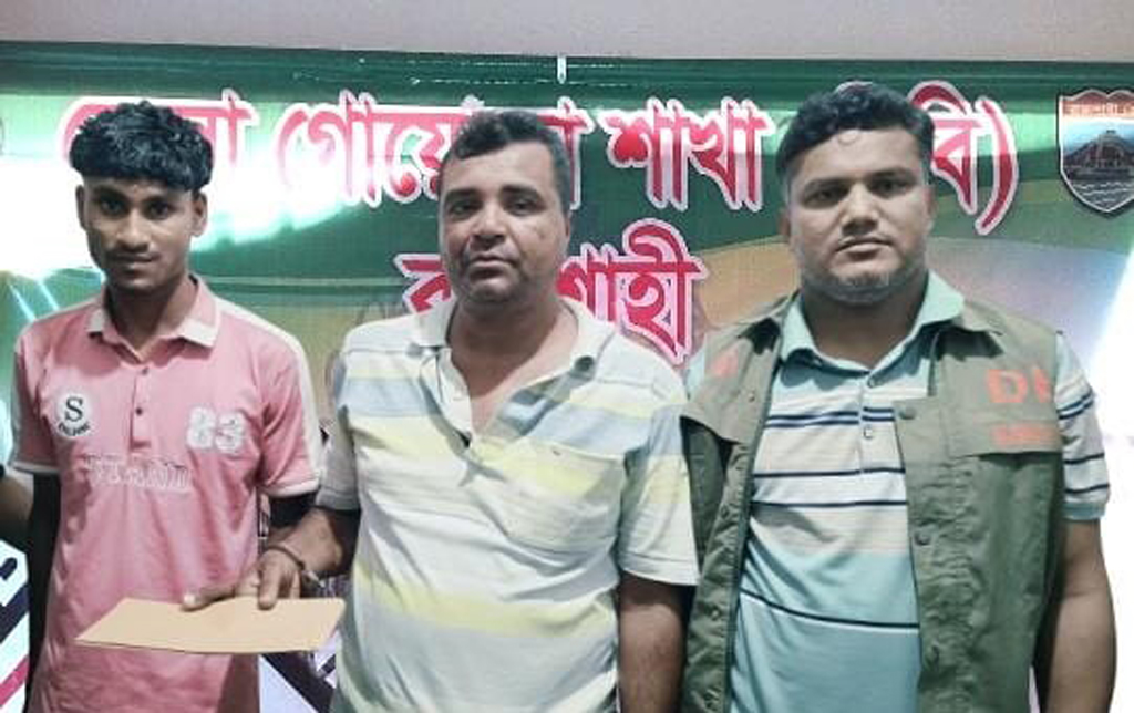 রাজশাহীতে ৩০৫ ইয়াবাসহ দুজন গ্রেপ্তার