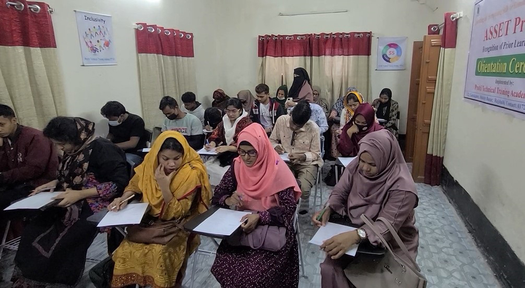 পরীক্ষা দিয়ে রান্নার প্রশিক্ষণে ৫০ জন