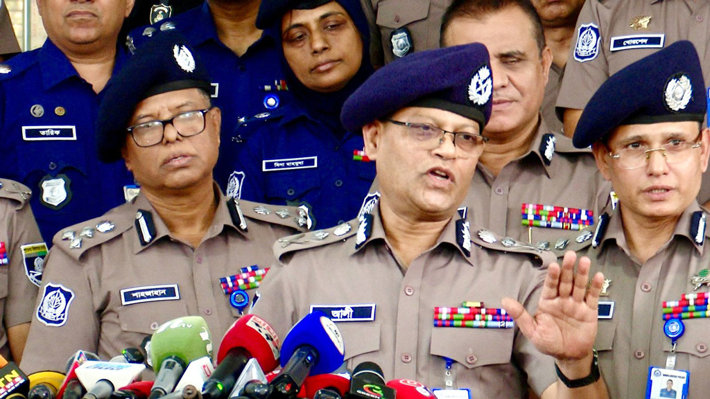 ৫ আগস্টের আগে-পরে নিহতদের ঘটনায় আইন অনুযায়ী ব্যবস্থা: আইজিপি