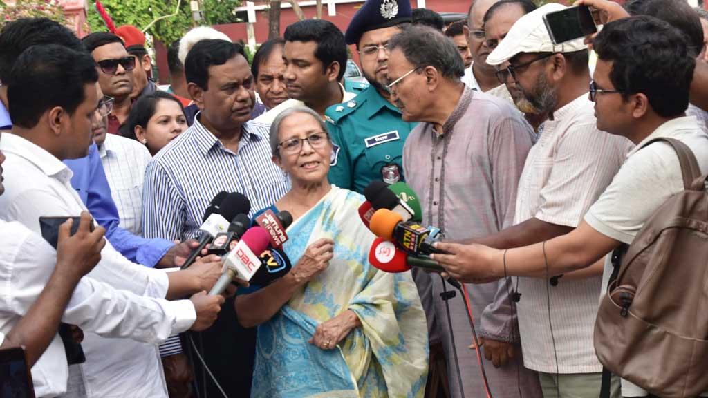 ফারাক্কা বাঁধ এ দেশে কারবালা তৈরি করেছে: উপদেষ্টা ফরিদা আখতার
