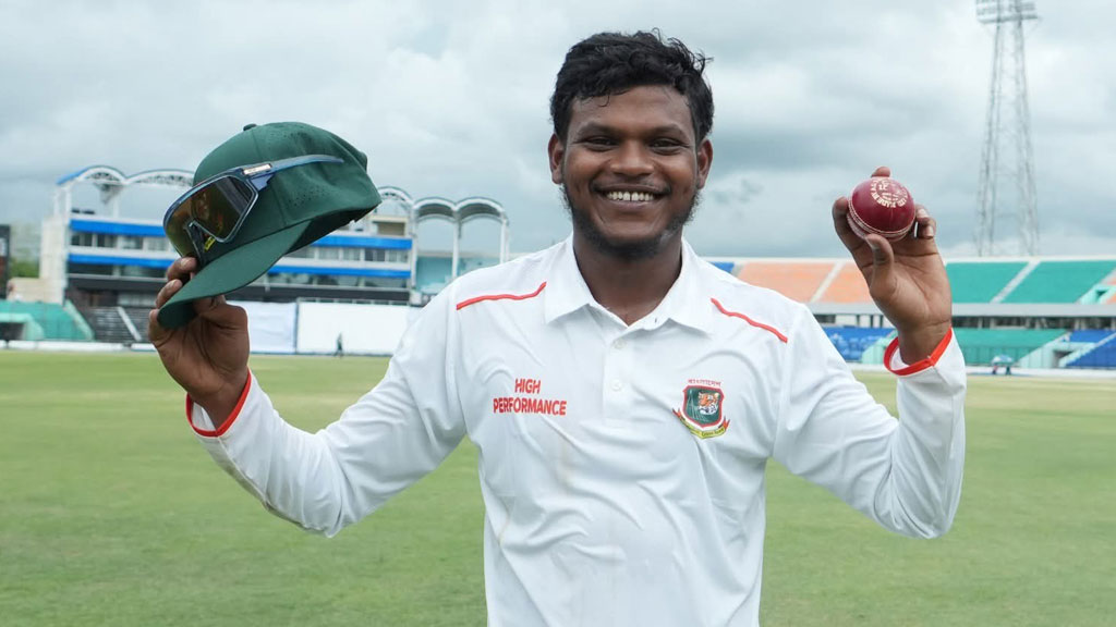 রাকিবুলের ঘূর্ণিতে কুপোকাত দক্ষিণ আফ্রিকা, বিপদে বাংলাদেশও