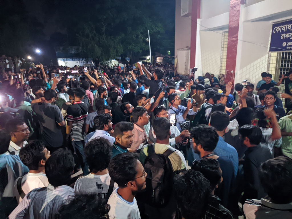ছাত্রদলের দাবির মুখে রাকসু ভোট পিছিয়ে ১৬ অক্টোবর