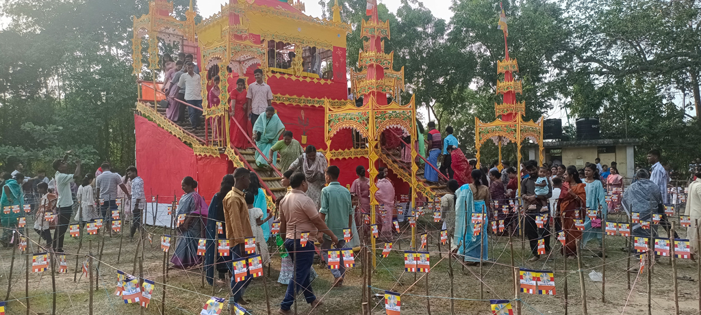 যুদ্ধ বন্ধের আহ্বানে রামুতে উদ্‌যাপিত হলো ৪০তম স্বর্গপুরী উৎসব