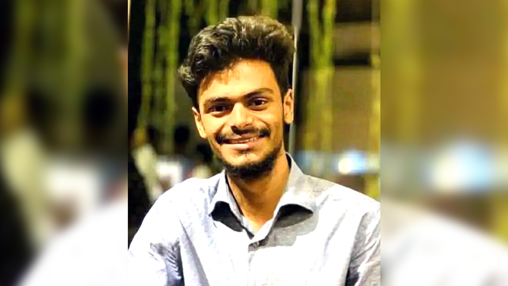 সাতসকালে কাভার্ড ভ্যানের চাপায় প্রাণ গেল যুবকের, আহত ২