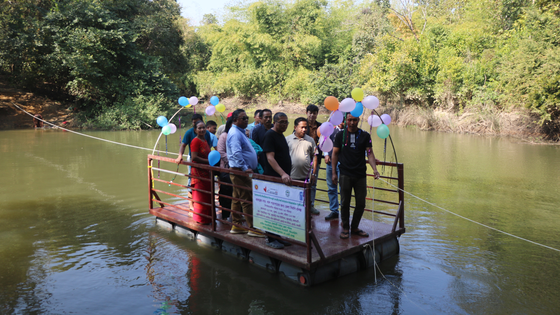 বর্ষার দুর্ভোগ কাটাল সামিরা দুরহাট ছড়ার টেকসই ভেলা