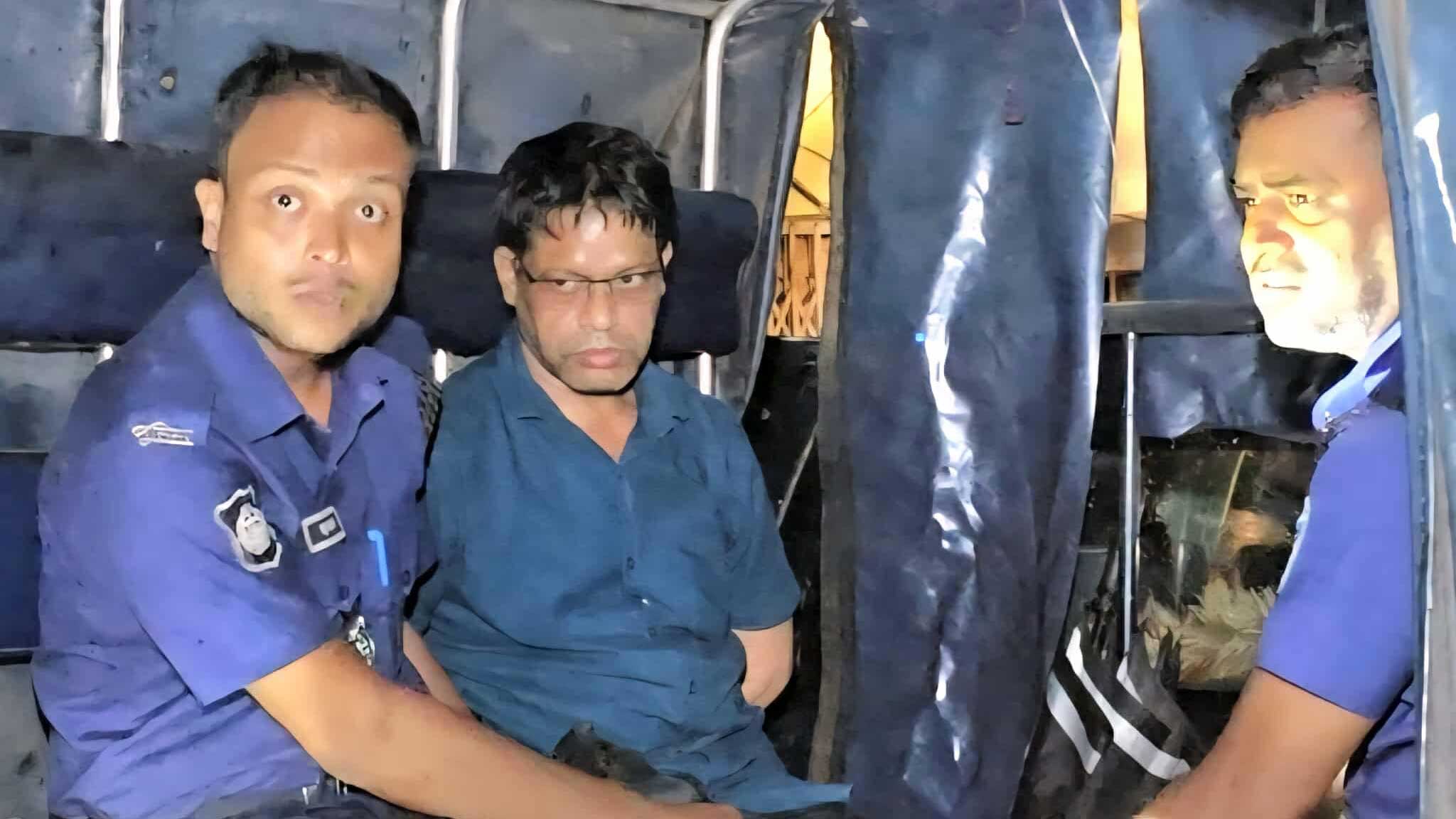 রাঙামাটির হোটেল থেকে নারীর ঝুলন্ত মরদেহ উদ্ধার, ম্যানেজার আটক