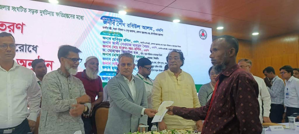 চালকের অদক্ষতা ও ত্রুটিপূর্ণ যানেই বেশি সড়ক দুর্ঘটনা: সড়ক পরিবহনমন্ত্রী