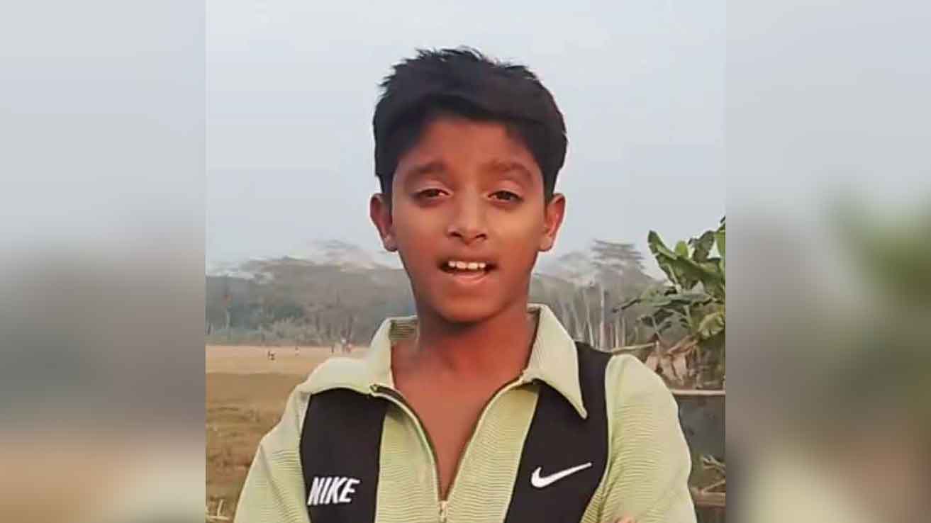 মাদারীপুরে ঘুড়ি ওড়াতে গিয়ে বিদ্যুতায়িত হয়ে আহত শিশুটি মারা গেছে