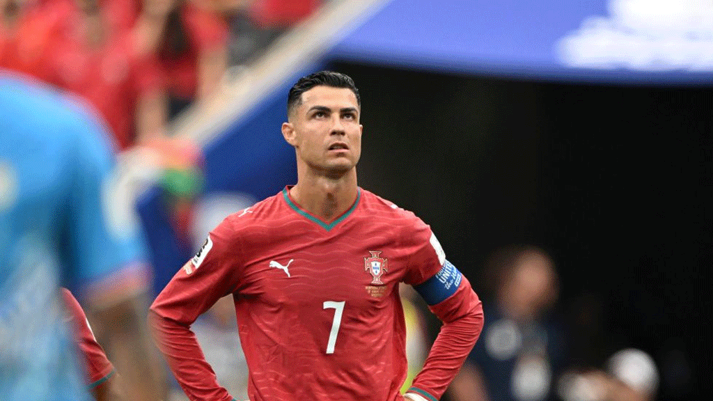 ‘রোনালদো পর্তুগালের ক্ষতি করছে’