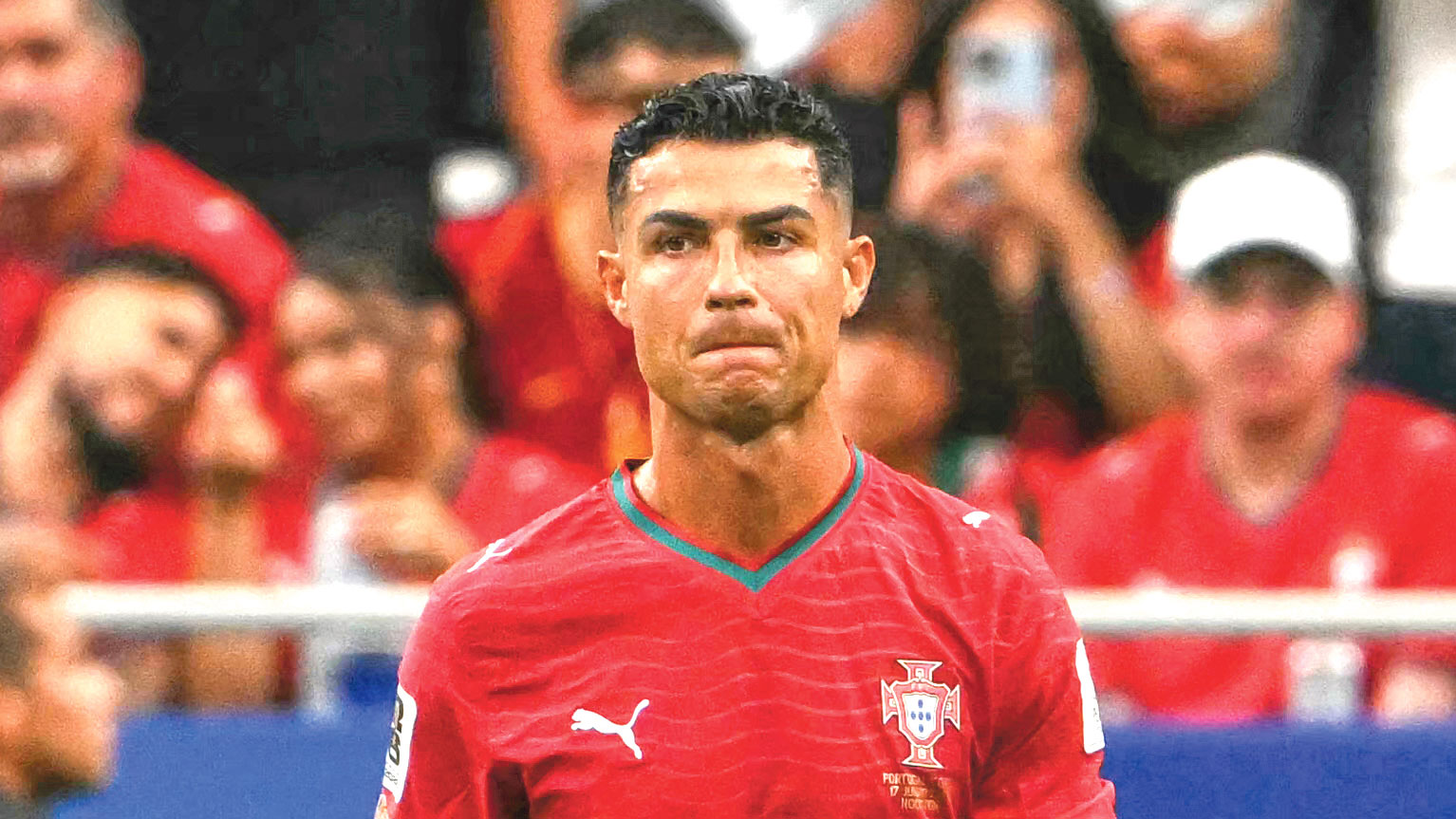 রোনালদো, এভাবে আর কত!