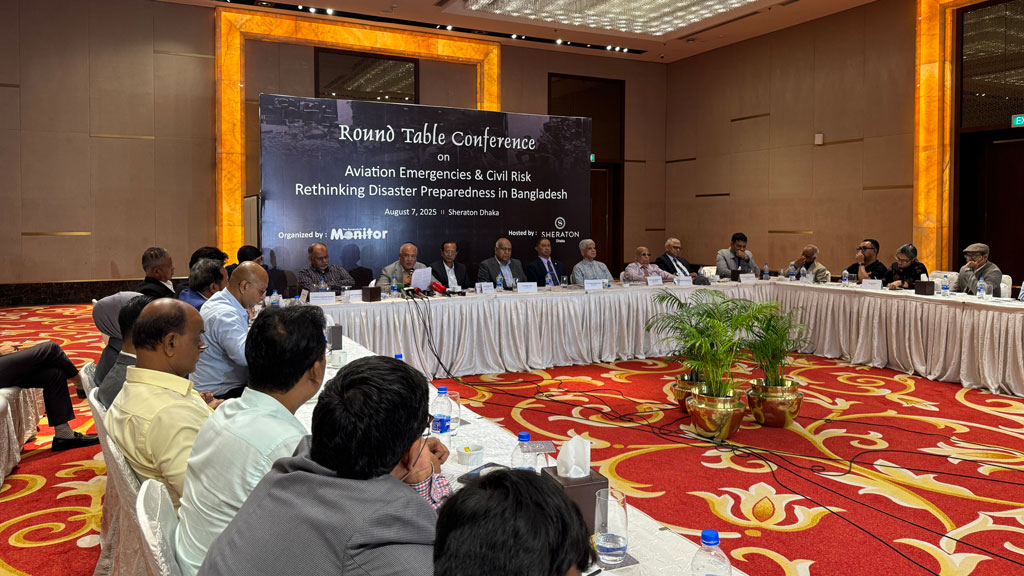 আকাশসীমায় বেসামরিক ফ্লাইটের বিদ্যমান ঝুঁকি নিরসন করতে হবে, গোলটেবিলে বক্তারা