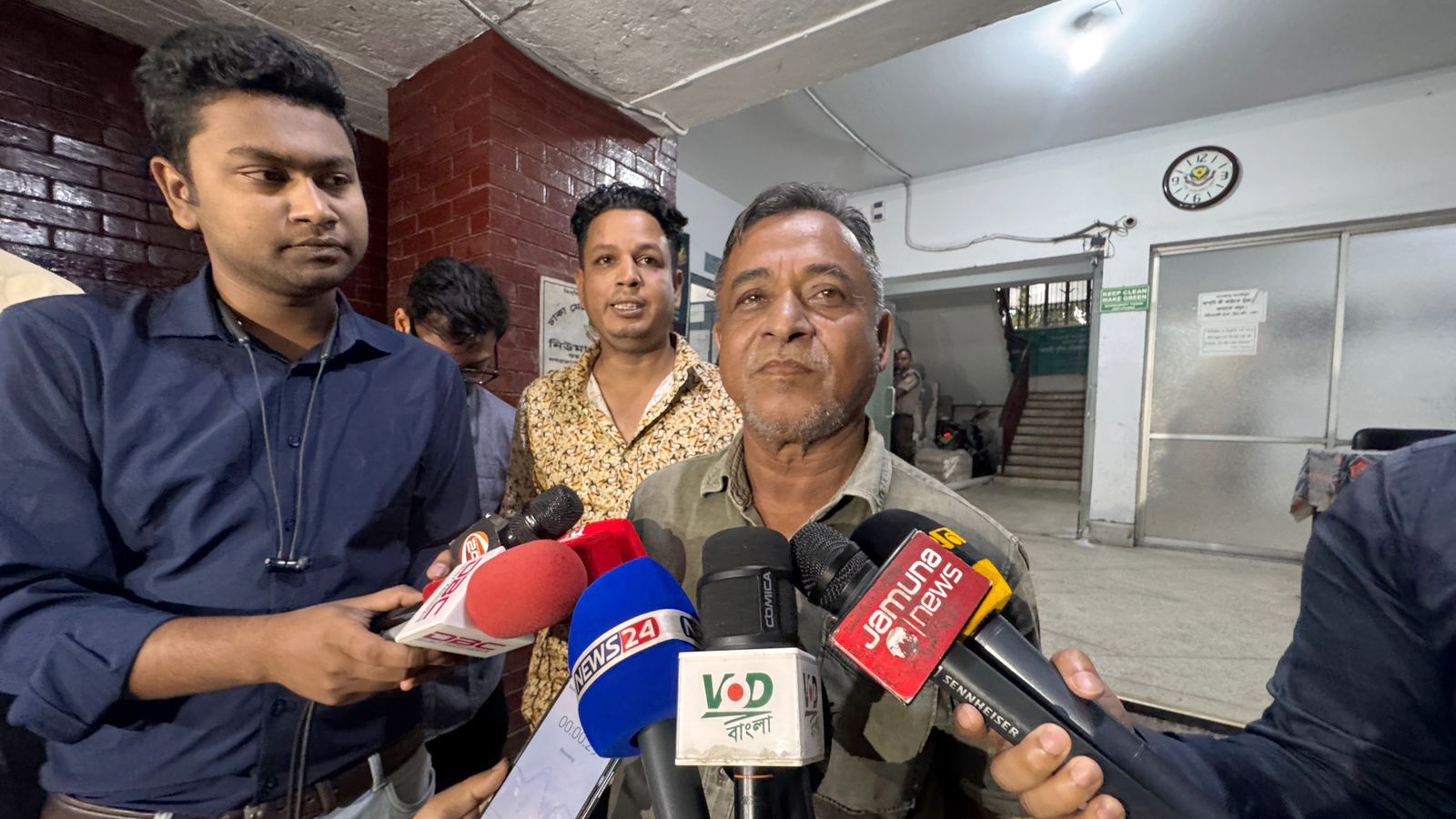 ‘বসিলা গরুর হাটের ইজারা নিয়ে পিচ্চি হেলালের সঙ্গে বিরোধ ছিল টিটনের’