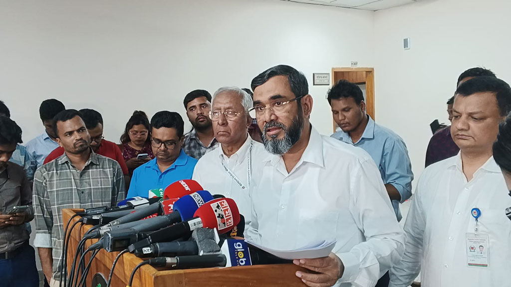 শিক্ষাপ্রতিষ্ঠানের পরিচালনা পর্ষদে থাকলে প্রার্থী হওয়া যাবে না