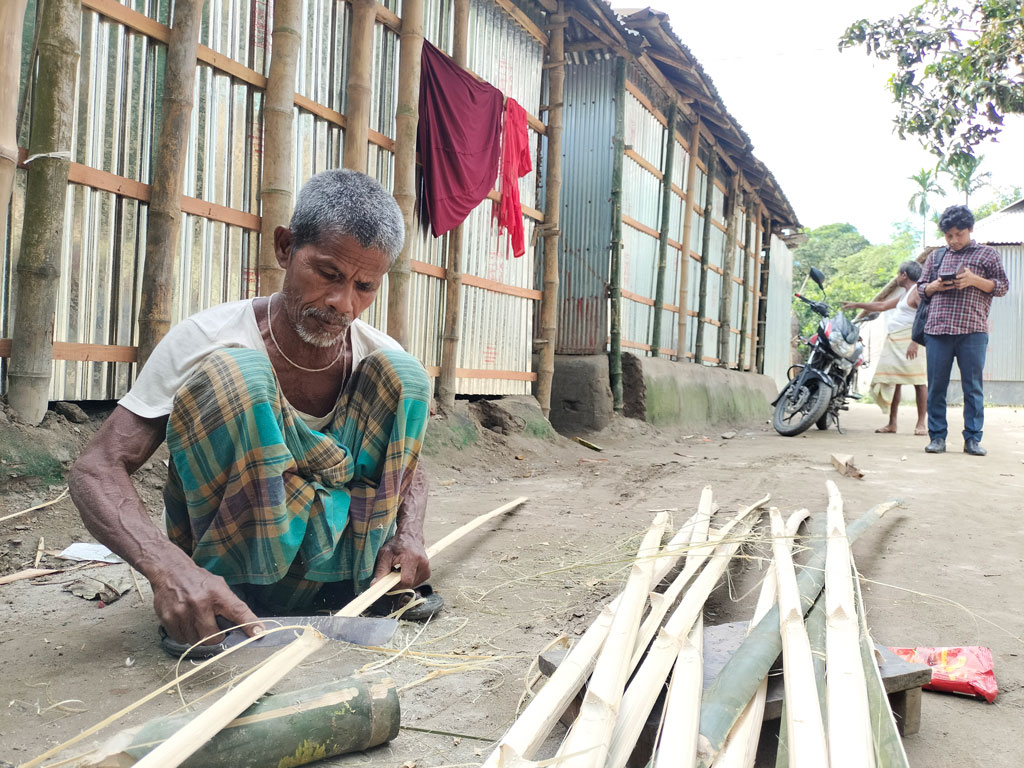 ‘আর যেন গন্ডগোল না হয়, শান্তিতে বসবাস করিবার চাই’