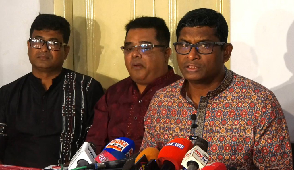 আ.লীগ-জাপাকে ভোটের বাইরে রাখলে গৃহযুদ্ধের সূত্রপাত হতে পারে: শামীম পাটোয়ারী