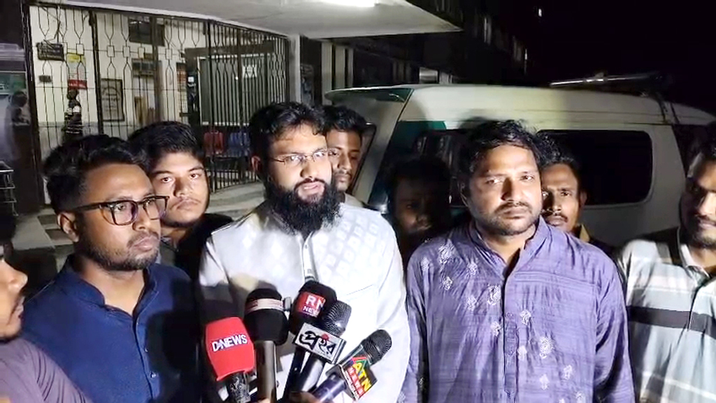মারতে চান মেরে ফেলেন, সন্ত্রাসী রাজনীতির বিরুদ্ধে আমাদের লড়াই চলবে: ড. আতিক মুজাহিদ