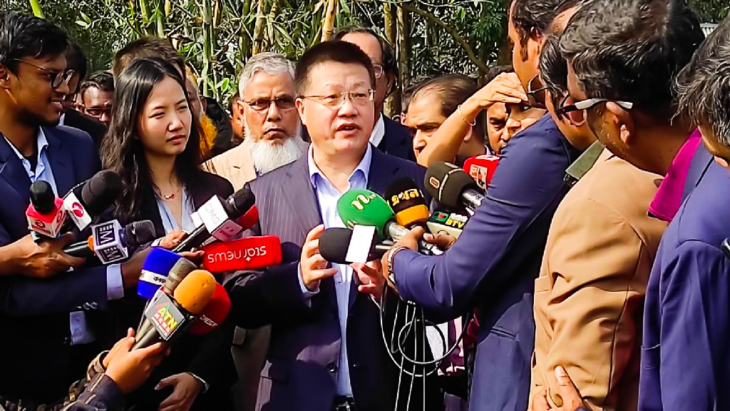 তিস্তা মহাপরিকল্পনা বাস্তবায়নে কোনো ভূরাজনৈতিক চাপ নেই: রংপুরে চীনা রাষ্ট্রদূত