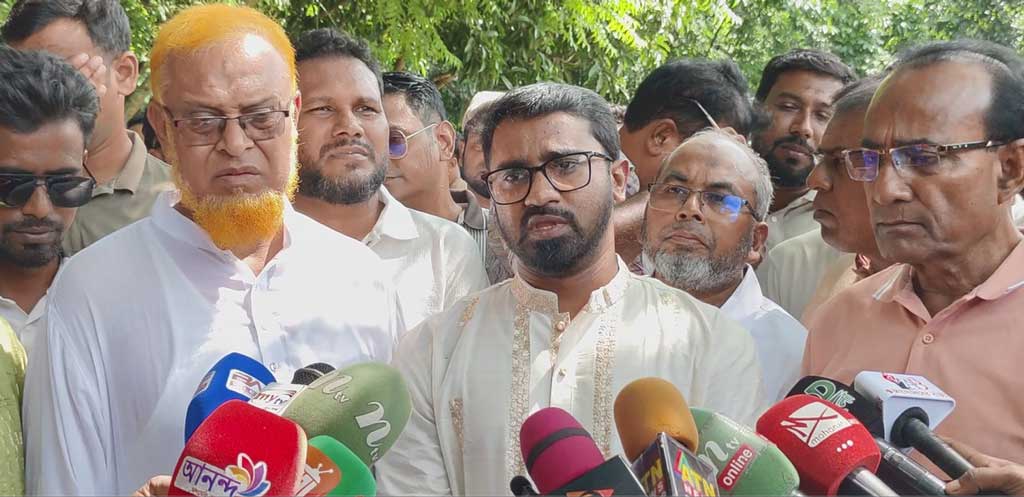 শেখ হাসিনাকে ফেরাতে জামায়াত সহযোগিতা করছে: রাশেদ খান