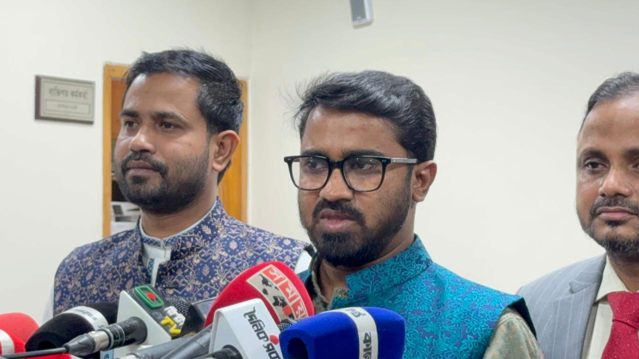 ডামি ও দোসররা যেন প্রার্থী হতে না পারে সে ব্যবস্থা চায় গণঅধিকার পরিষদ