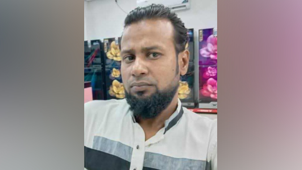 নাম পাল্টে হোটেলে পালিয়ে ছিলেন ধর্ষণ মামলার আসামি