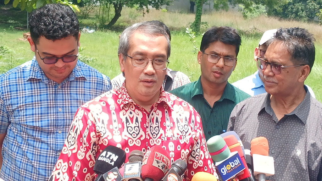 চাঁপাইয়ের আম ইন্দোনেশিয়ায় পাঠাতে চাইলে সহযোগিতা করবে দূতাবাস: ইন্দোনেশিয়ার রাষ্ট্রদূত