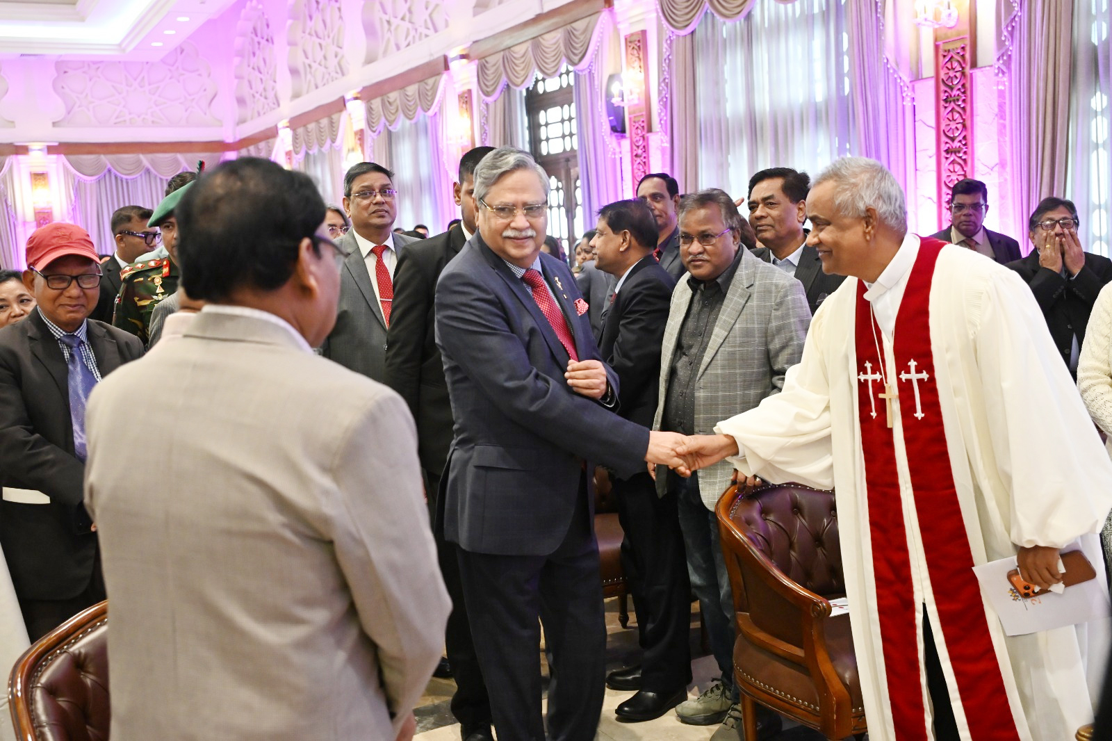 বড়দিনের শুভেচ্ছা বিনিময় করেছেন রাষ্ট্রপতি মো. সাহাবুদ্দিন। ছবি: আজকের পত্রিকা