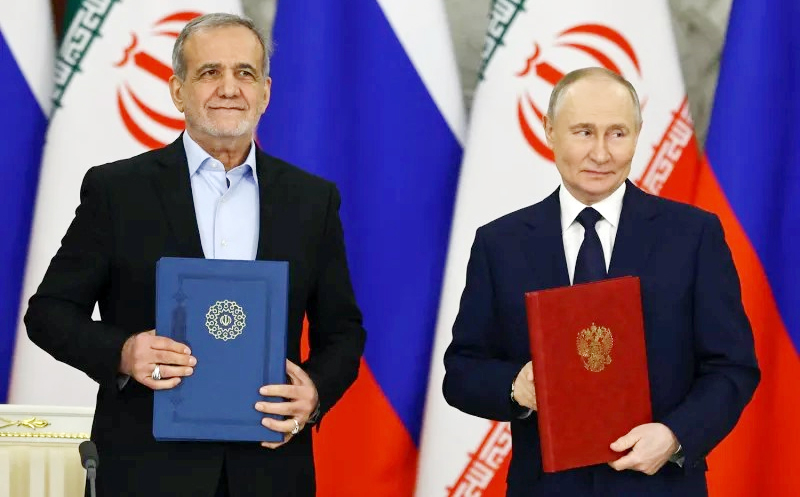 দুধের মাছি রাশিয়াকে নিয়ে দুই ভাগে বিভক্ত ইরান, কী হবে এখন