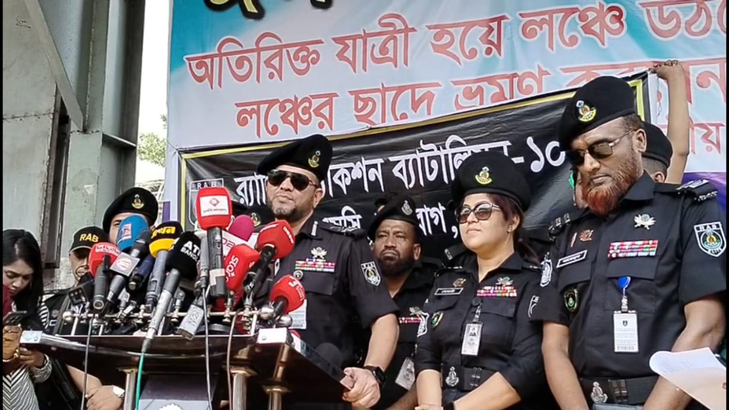 রাজধানীর টার্মিনালগুলো ঘিরে সজাগ র‍্যাবের ৩২ টিম