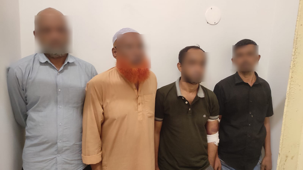 রাজধানীতে দেশি-বিদেশি অস্ত্র ও মাদকসহ গ্রেপ্তার ৫