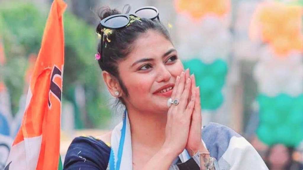 সায়নীকে একটু রেহাই দিন!