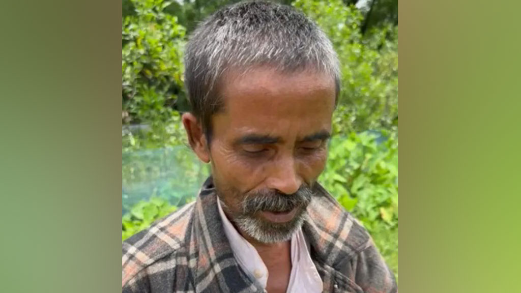 গোসল করাতে গিয়ে দেখা গেল লাশ সাবুর নয়, তিনি শুয়ে আছেন যাত্রী ছাউনিতে