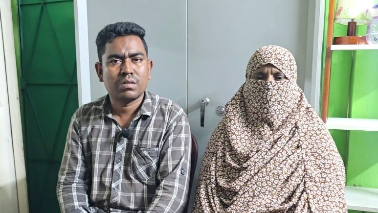 আত্মহত্যার হুমকি দেওয়া সেই ছেলের ঘরেই ফিরলেন মা