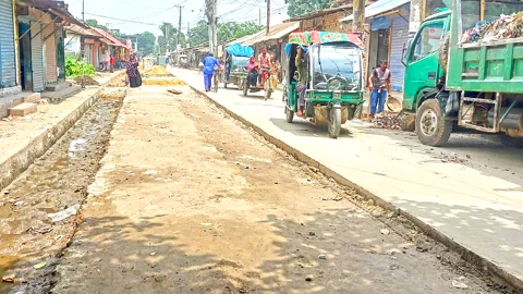 সংস্কারে ধীরগতি, ভোগান্তি