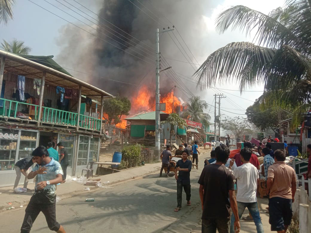 সাজেকে ভয়াবহ আগুন, পুড়ে গেছে ৮ রিসোর্ট