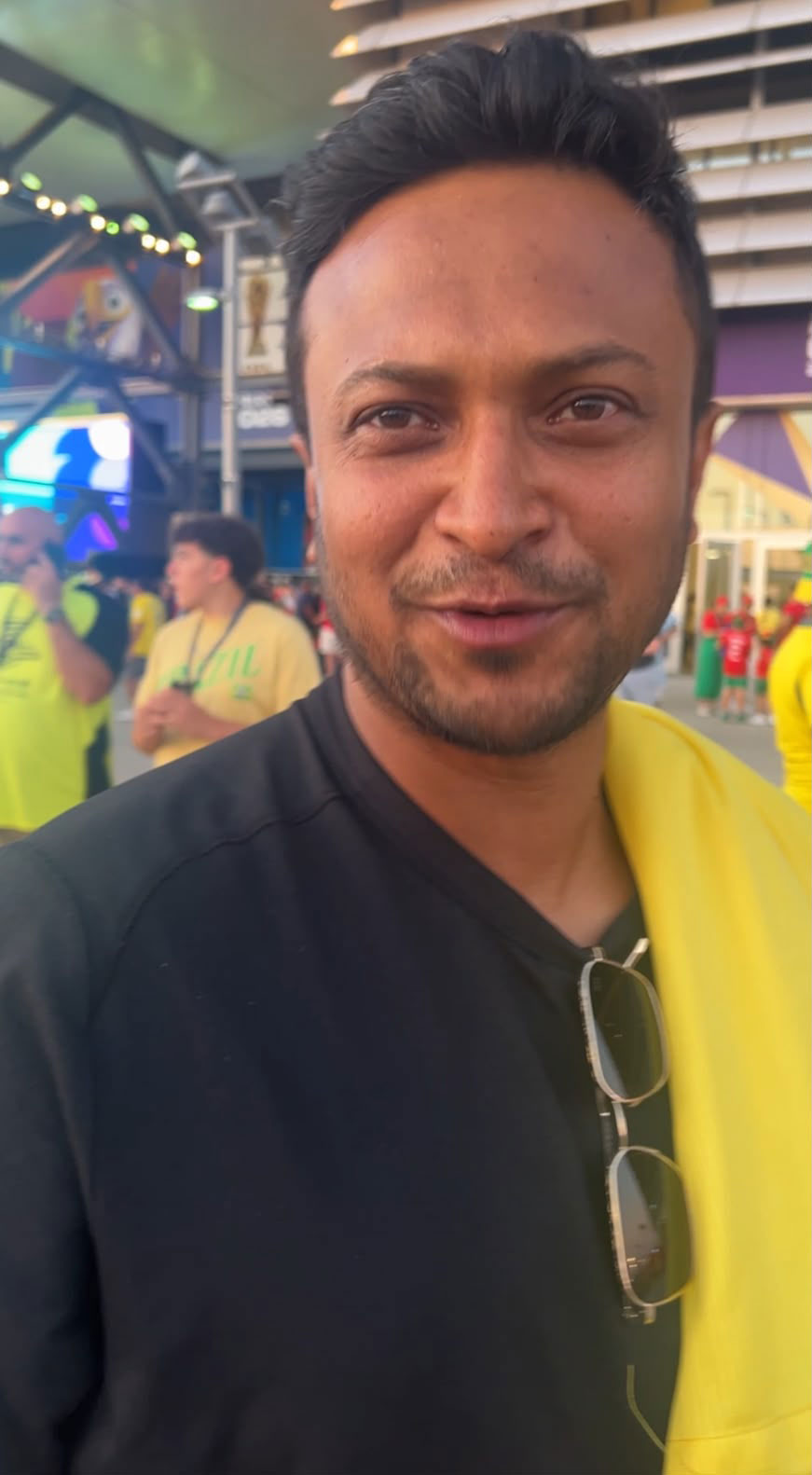 সত্যি সাকিবের পল্টি: নেইমারের সাইন করা জার্সি পরে দেখেছেন ব্রাজিলের ম্যাচ
