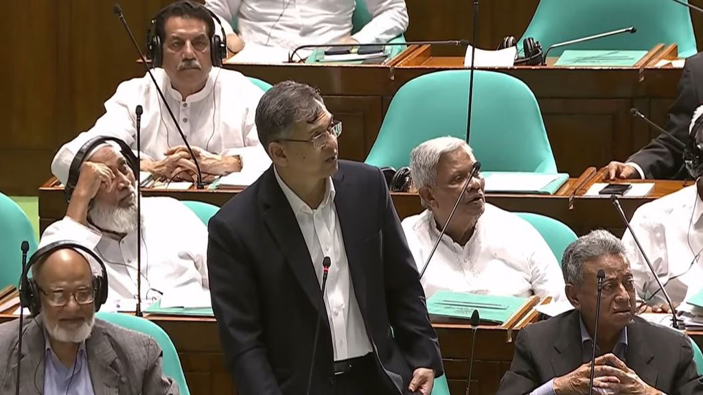 বর্তমান সরকার দায়িত্ব নেওয়ার পর ৪৬৪ হত্যা ও ৬৬৬ ধর্ষণ মামলা হয়েছে: স্বরাষ্ট্রমন্ত্রী