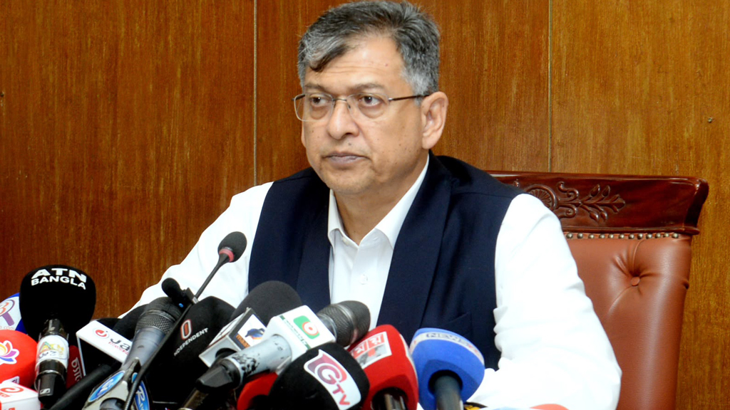 বেনজীরকে ফেরাতে দ্বিতীয় দফায় চাওয়া কাগজপত্র পাঠানো হচ্ছে: স্বরাষ্ট্রমন্ত্রী