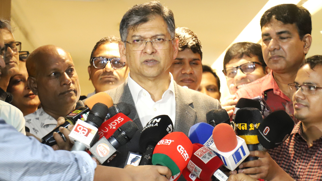১৮০ দিনে আইনশৃঙ্খলা পরিস্থিতির দৃশ্যমান উন্নতি হয়েছে: স্বরাষ্ট্রমন্ত্রী