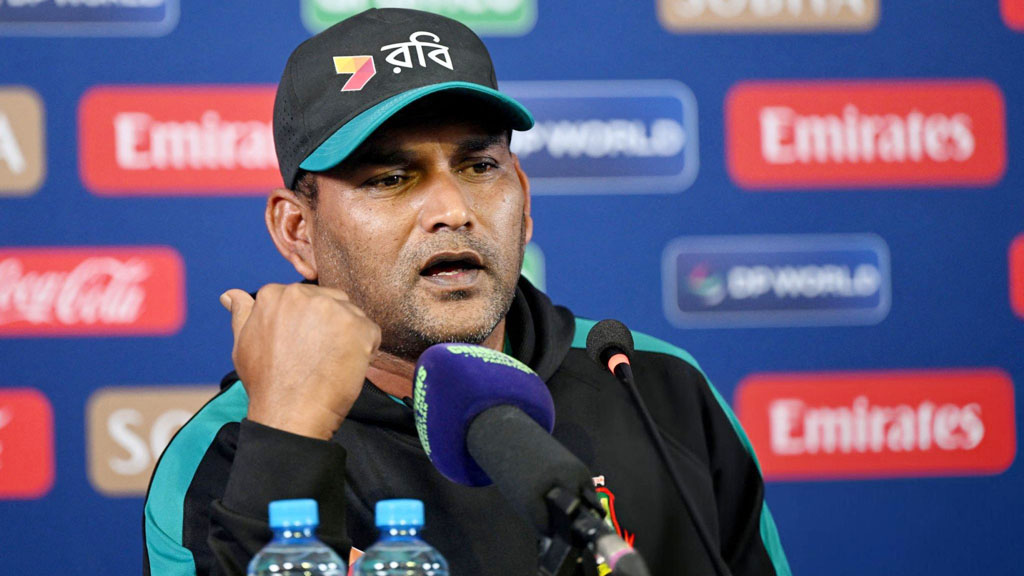 জাপানের উইকেট কে বানাচ্ছেন, জানেন সালাহ উদ্দীন