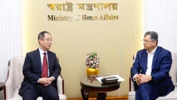 পুলিশের সক্ষমতা বাড়াতে প্রশিক্ষণে সহায়তা করবে চীন: স্বরাষ্ট্রমন্ত্রী