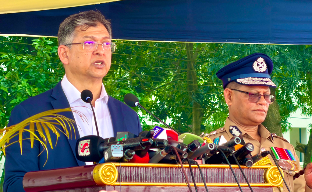 পুলিশ কোনো দলের লাঠিয়াল বাহিনী নয়: স্বরাষ্ট্রমন্ত্রী