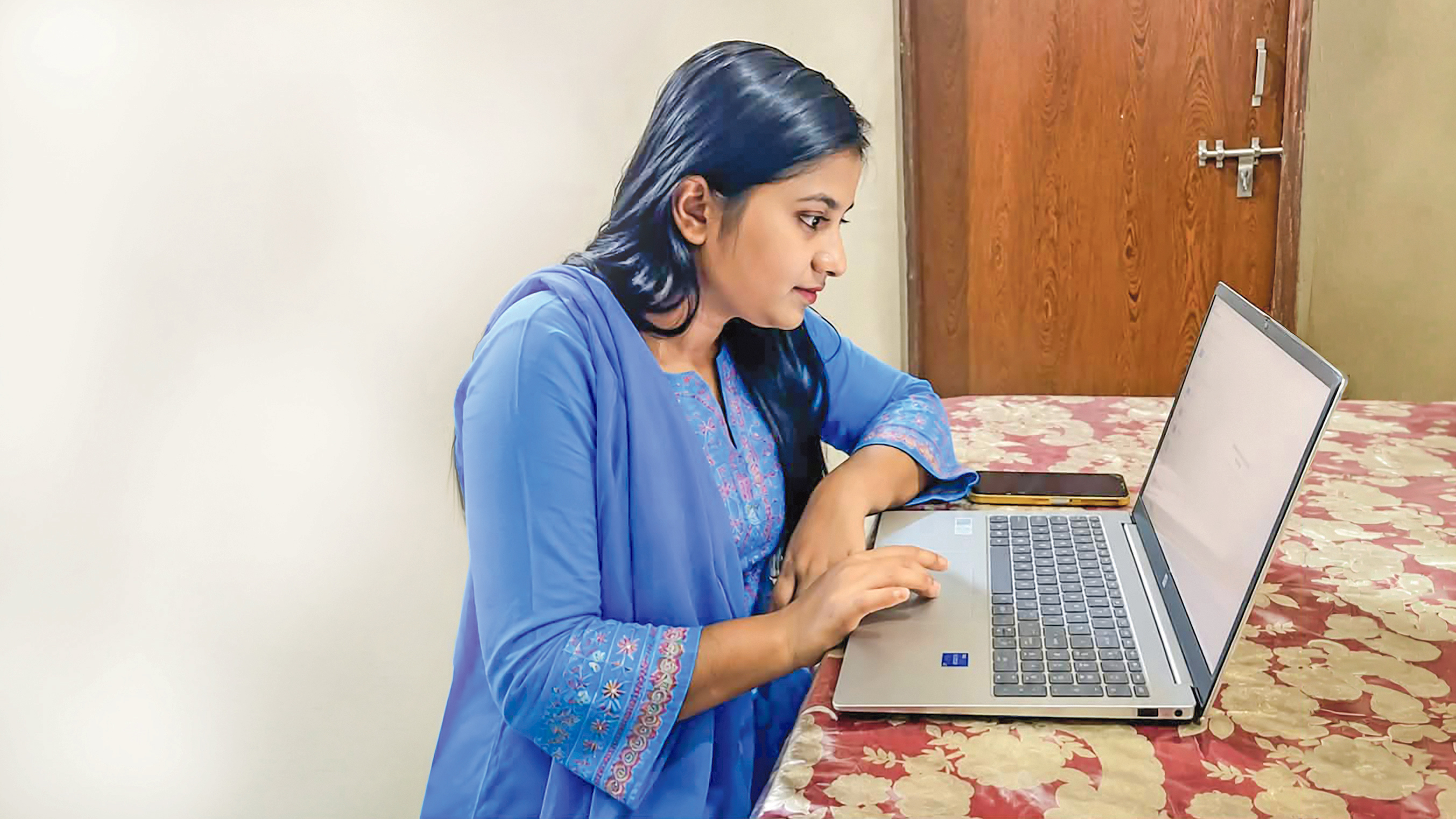 গৃহিণী থেকে ফ্রিল্যান্সার সালমা সুলতানা