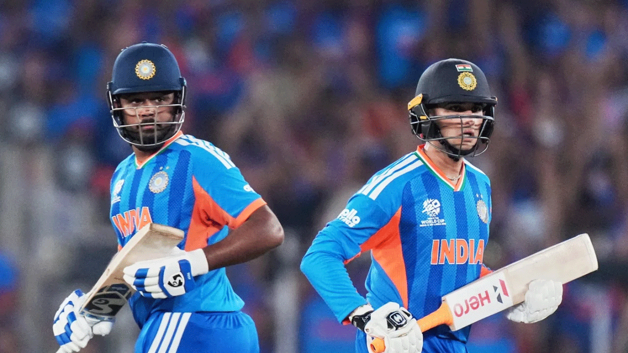 ফাইনালে রেকর্ডের বন্যা বইয়ে দিচ্ছে ভারত